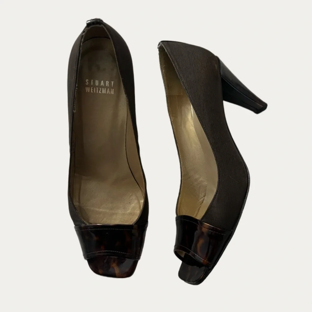 Vintage Stuart Weitzman Brown Slingback Pumps Size 7 – Patent Tortoise Detail